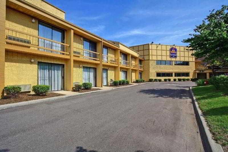 Days Inn & Suites By Wyndham Madison Heights Mi Exterior foto